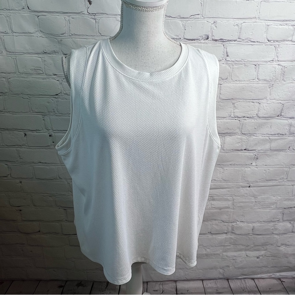 CALIA by Carrie Underwood Summer White Top XXL